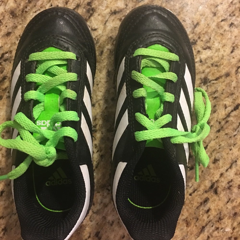 Boys Soccer Shoe 👟 ⚽️
